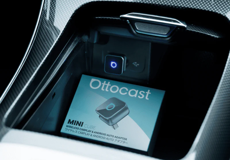 Cube 3.0を車両USBへ接続したイメージ