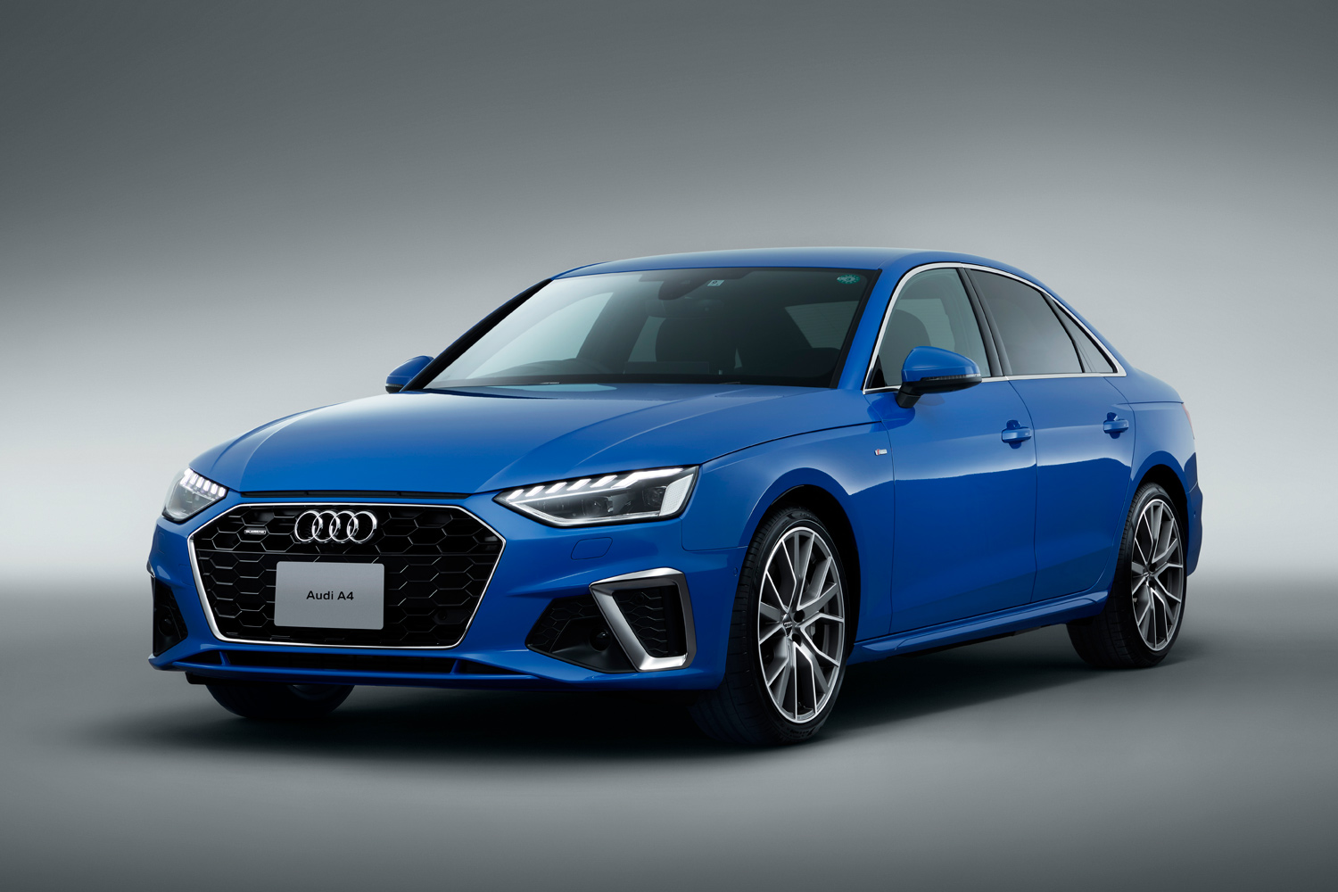 アウディ Audi A4アバント 純正４本セット ガリ傷なし A4/S4 | Ottocast（オットキャスト）