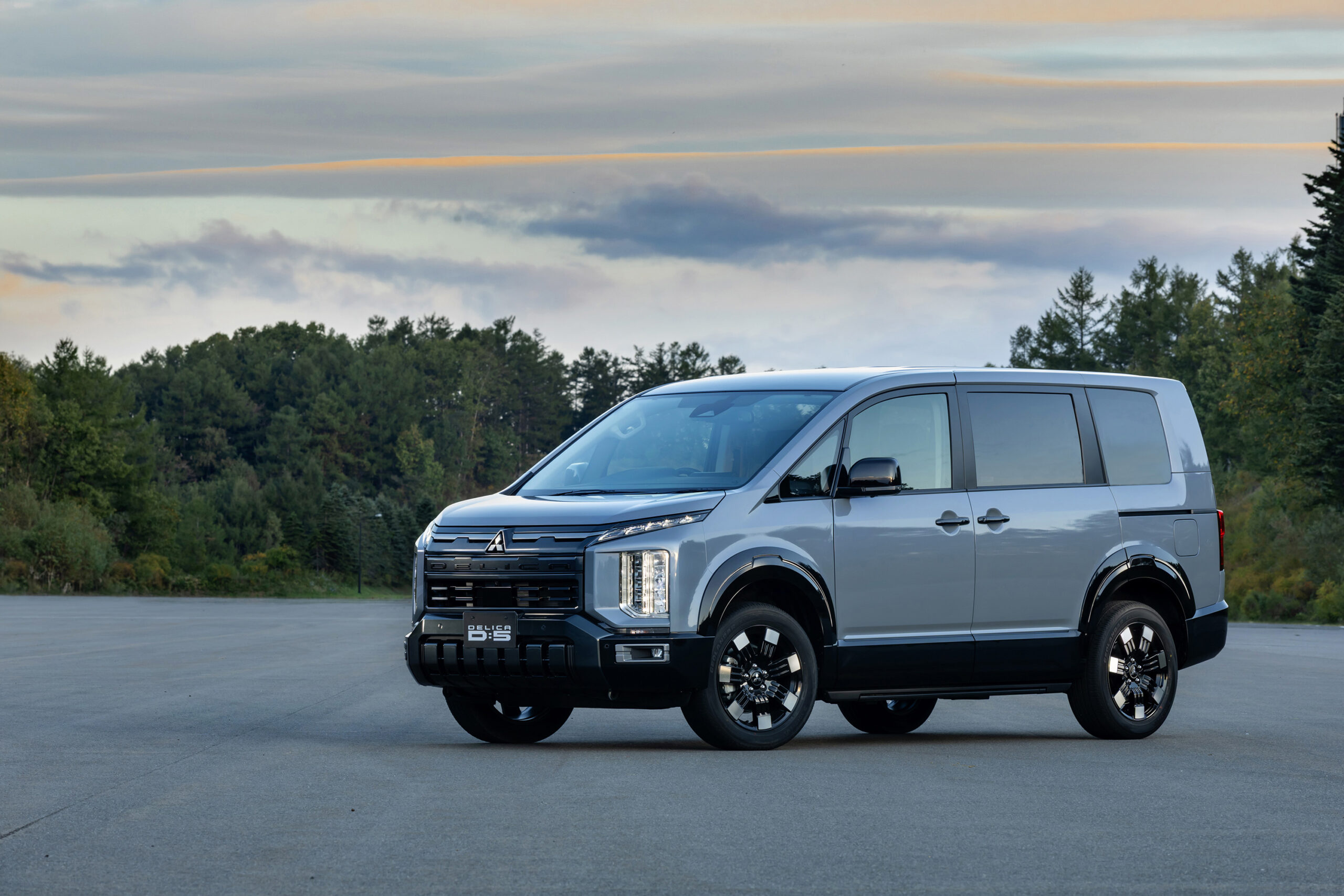 デリカD:5 | Ottocast（オットキャスト）